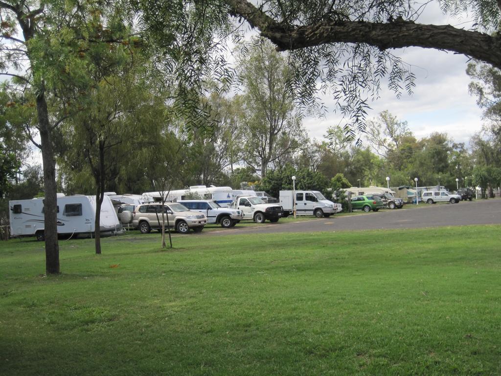 Dalby Tourist Park Hotel Екстериор снимка