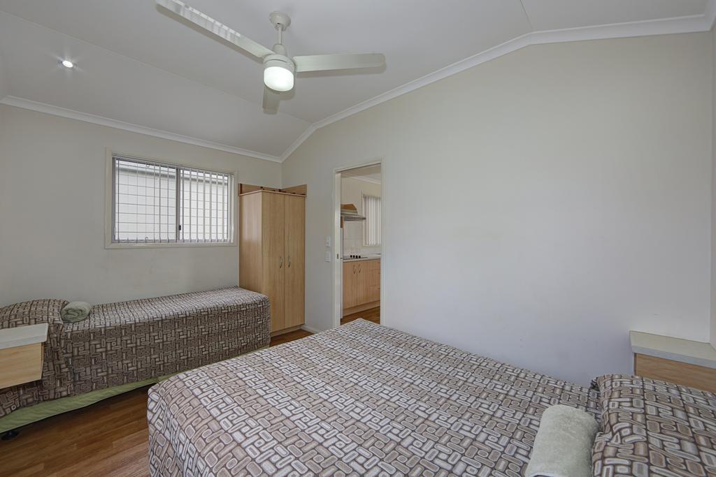 Dalby Tourist Park Hotel Екстериор снимка